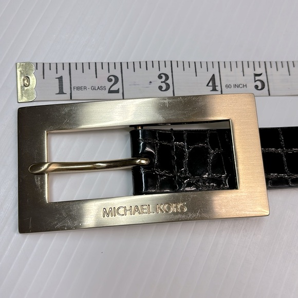 Michael Kors Brown Patent Leather w/Gold Embellished Buckle 553807. Size M - Picture 9 of 10